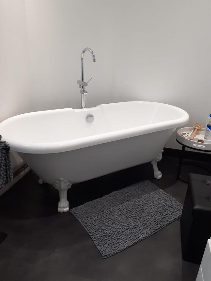 Oasis Master Suite 마르콘느 외부 사진